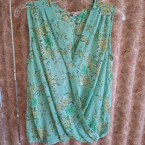 Pale green s/l floral sheer blouse Jaja Medium